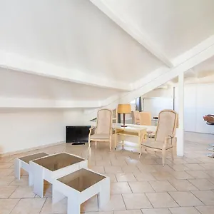 https://very-nice-apt-next-to-the-port-vallon-des-auffes.fr-provencehotel.com
